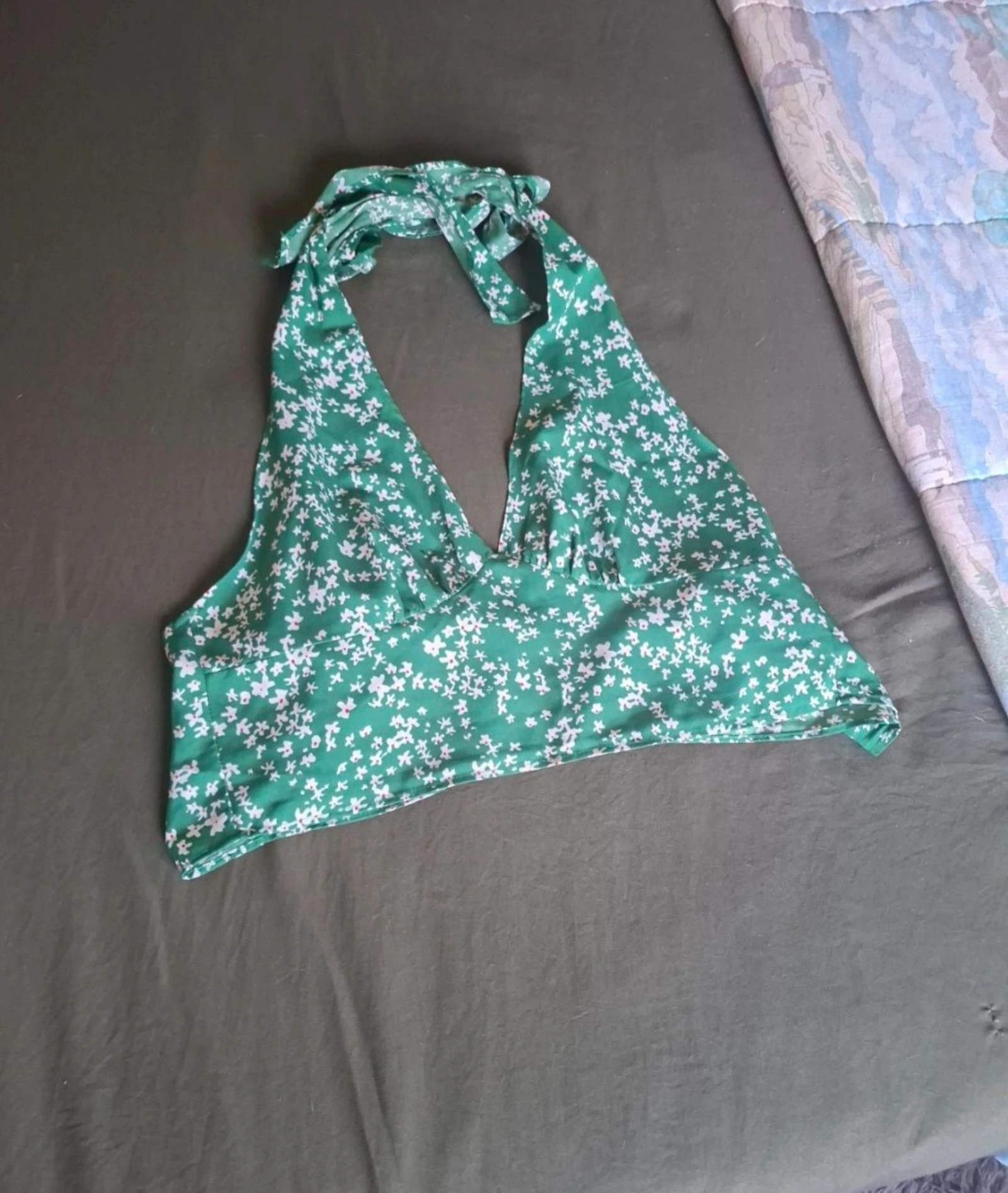Dos nue vert taille 36  – photo 2